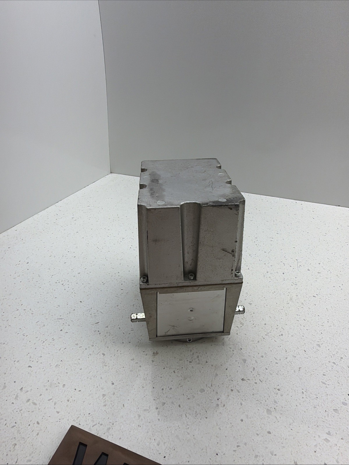 V4055A1098 Honeywell Fluid Power Gas Valve 120V 60Hz