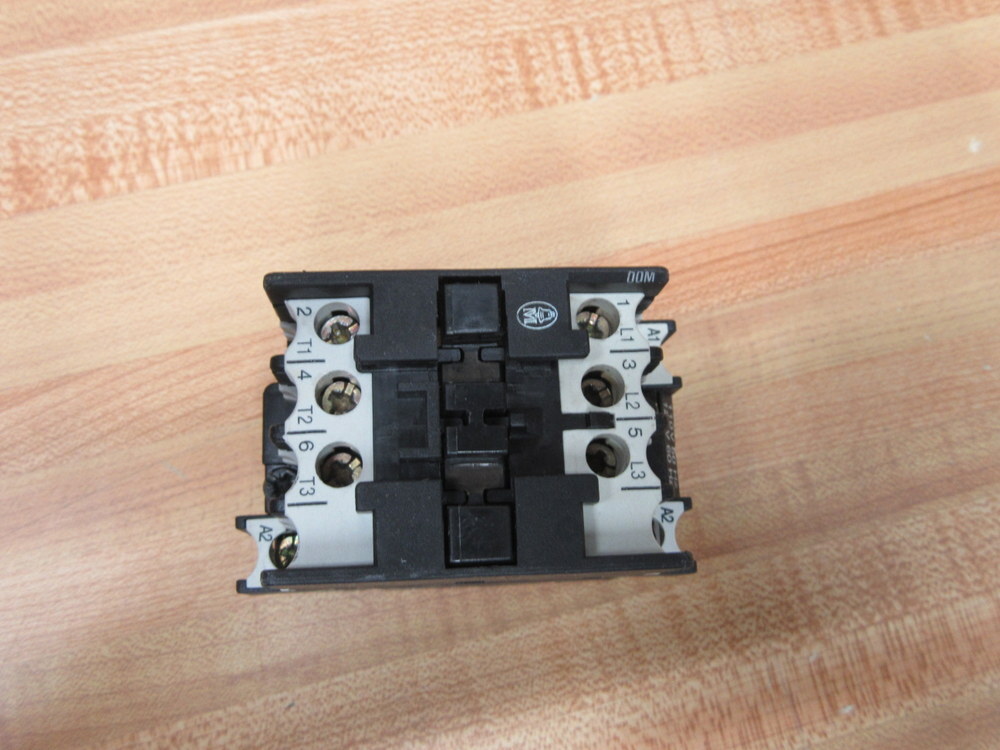 Klockner/Moeller DIL00 M Contactor DIL00M 110V/120V Coil