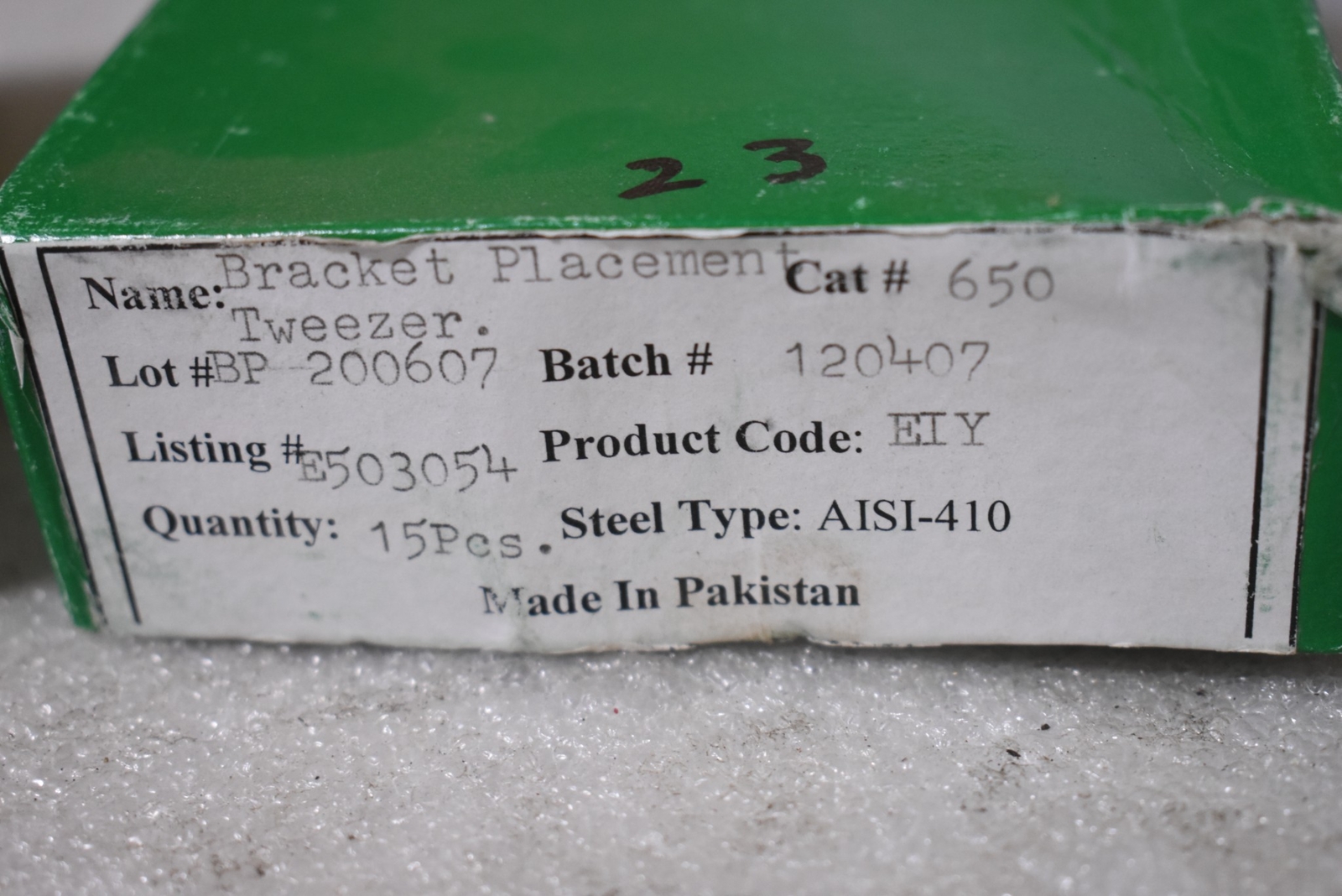 BRACKET PLACEMENT TWEEZERS 650, MADE IN PAKISTAN (LOT OF 15)
