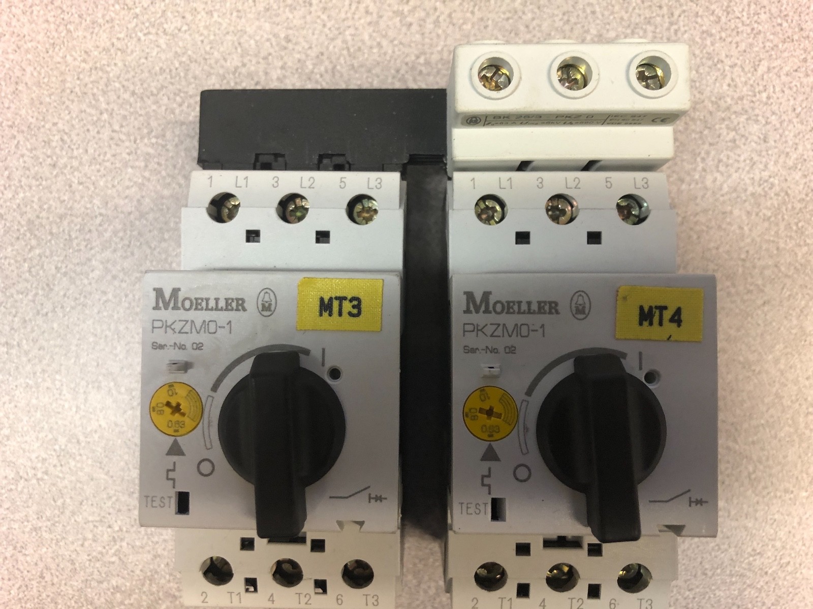 Moeller (LOT) ZM-40-8-PKZ24,U-H120-PKZ2,DIL00M-G-01,PKZMO-63,10, FAZ-D6,C63
