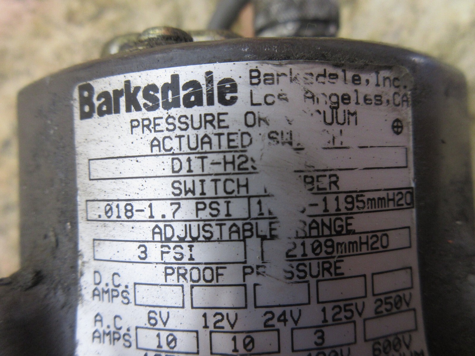 BARKSDALE PRESSURE ACTIVATED SWITCH D1T-H2S D1T-H2SS-P2