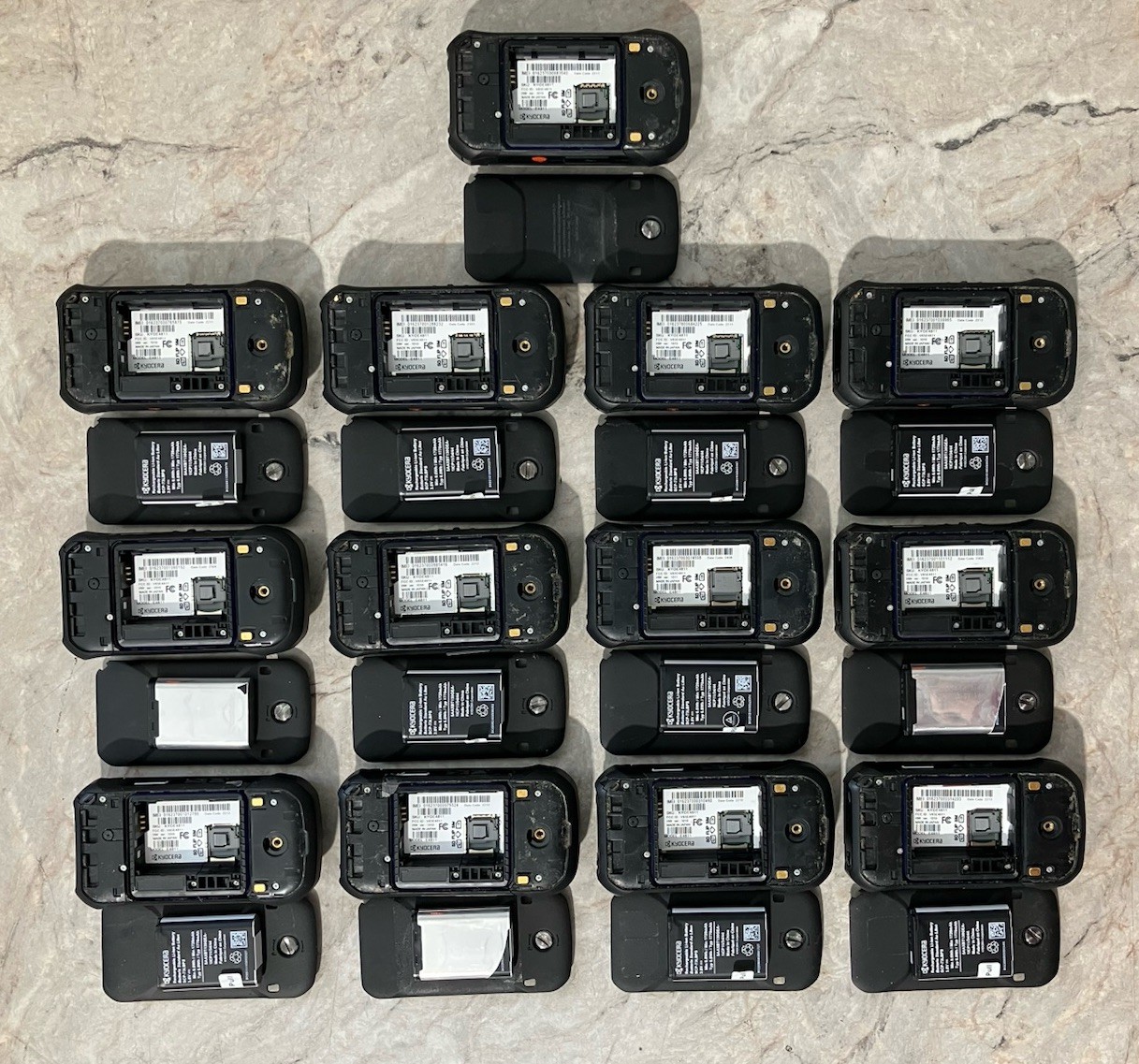 Kyocera DuraXV Extreme+ (E4811) 4G LTE Flip Phone Verizon Clean IMEI – Lot of 13