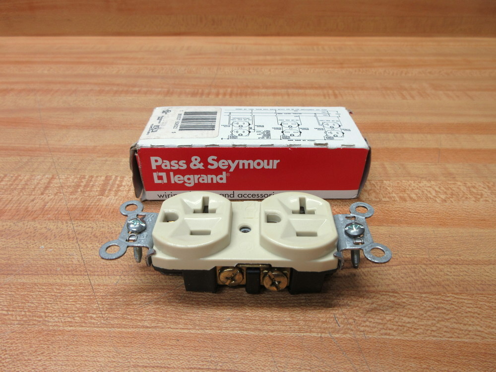 Pass & Seymour 5362-I Legrand Duplex Receptacle 5362-1