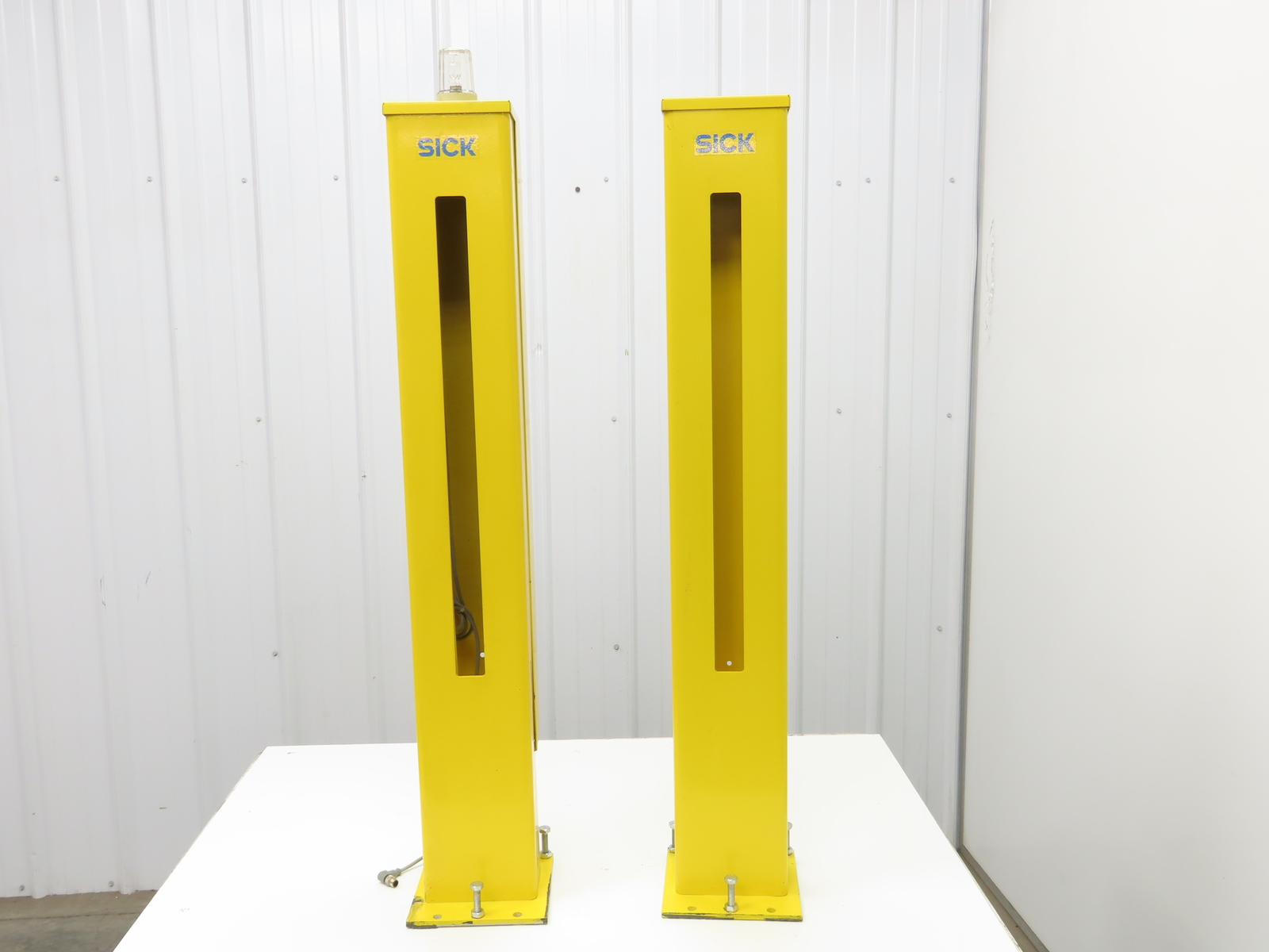 Sick Safety Light Curtain And Mirror Steel Column Set 4-Bolt Mount