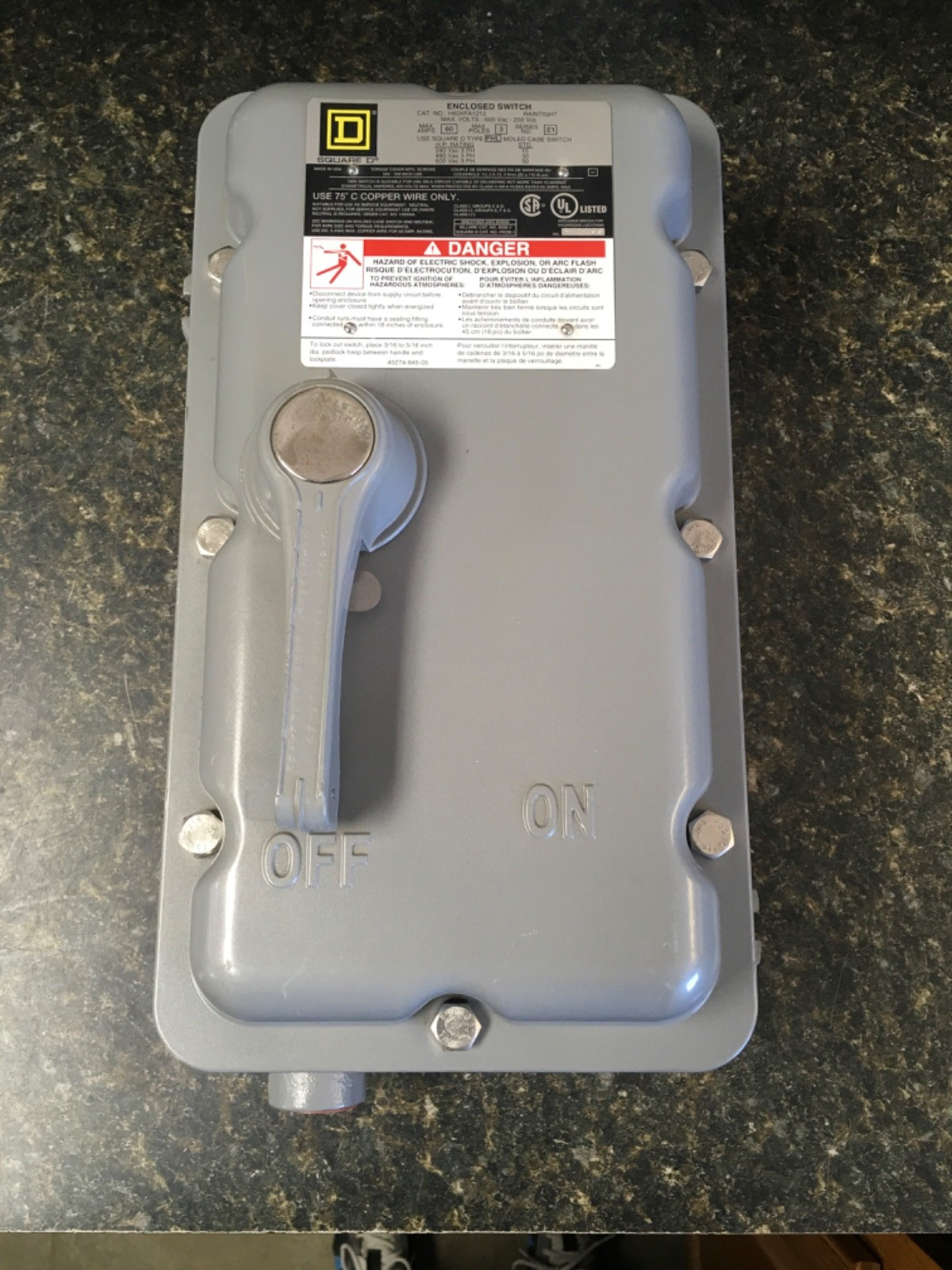 SQUARE D H60XFA1212 ENCLOSED SWITCH RAINTIGHT 600VAC/250VDC MAX 3 POLES
