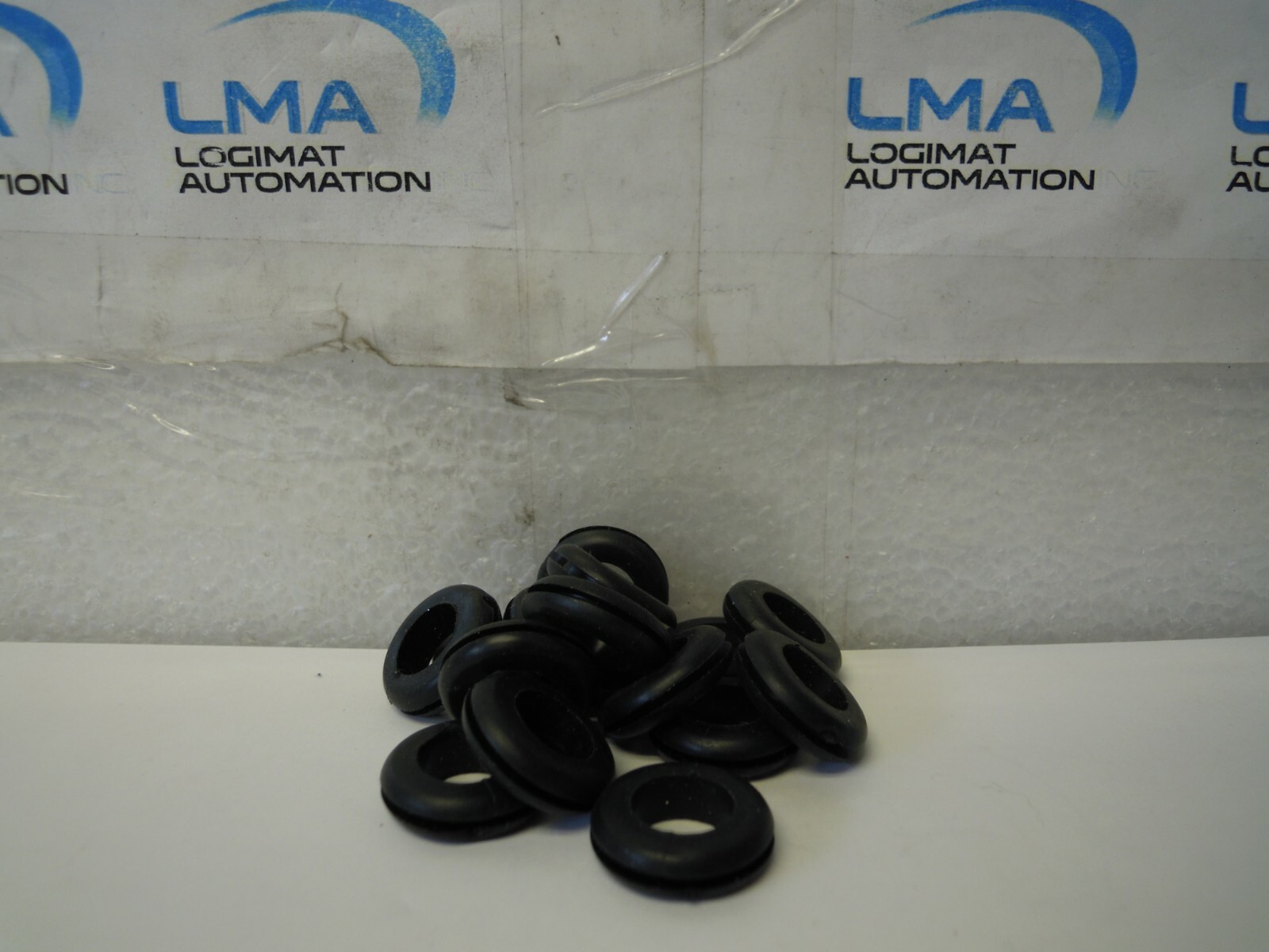 LOT of 15 X BLACK RUBBER GROMMET 7/8″ X 1/8″ THICK 1/2″ HOLE 1/16″ GROOVE ***NEW
