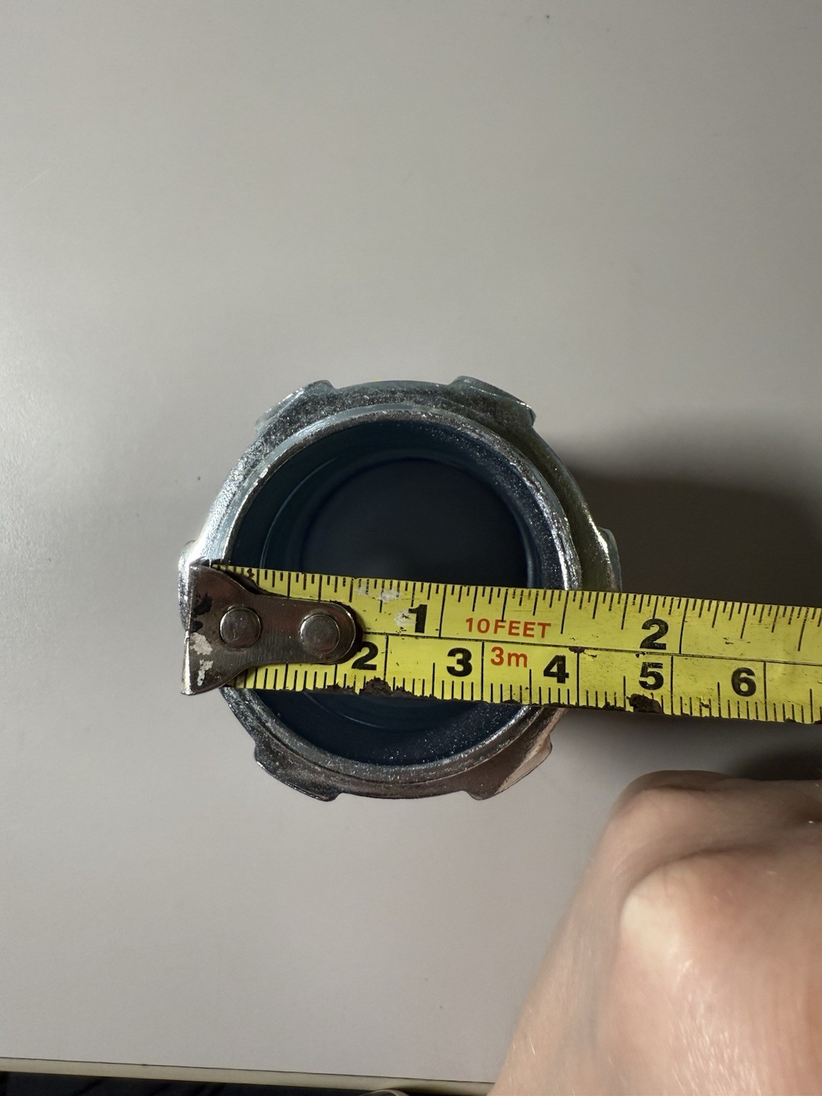 SET OF 6 RACO 1-1/4” Liquidtight Straight Connector with Locknut & Sealing Ring