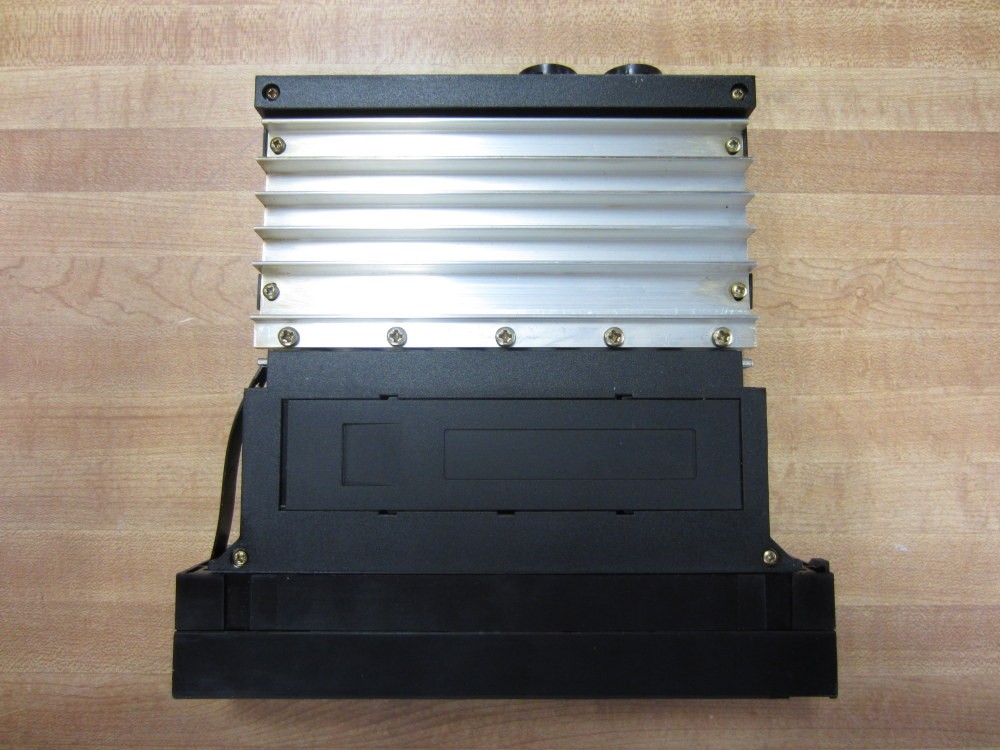 Schneider TSX-DST-882 Output Module TSXDST882 (Pack of 3)