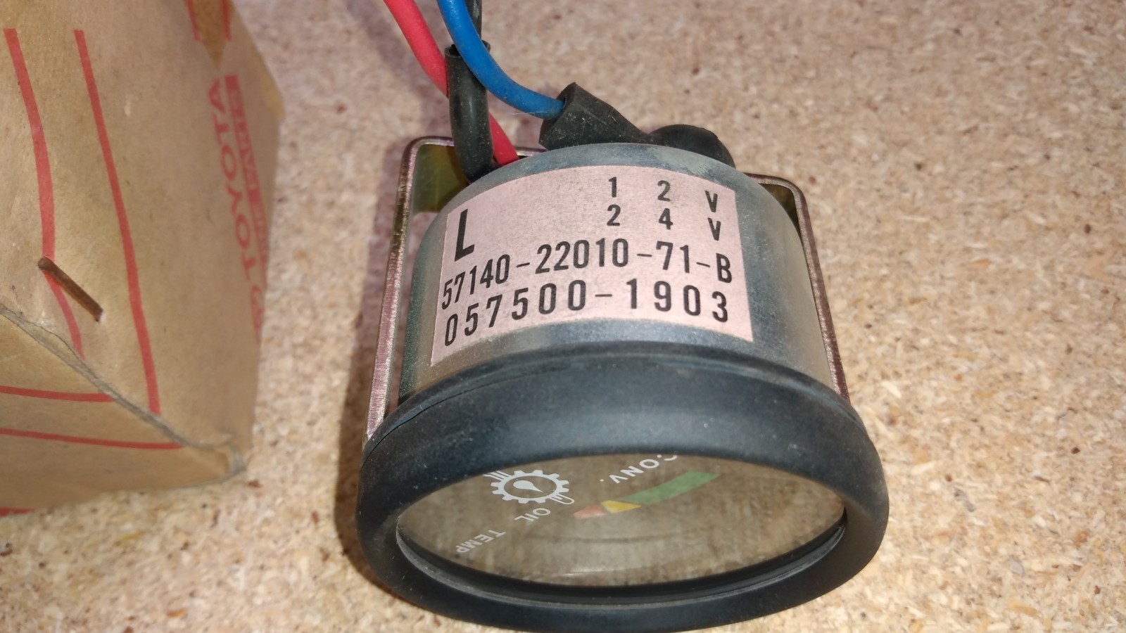 Oil Temperature Gauge Toyota 57140-22010-71 / 57140-22010-71B — 12V , 24 v