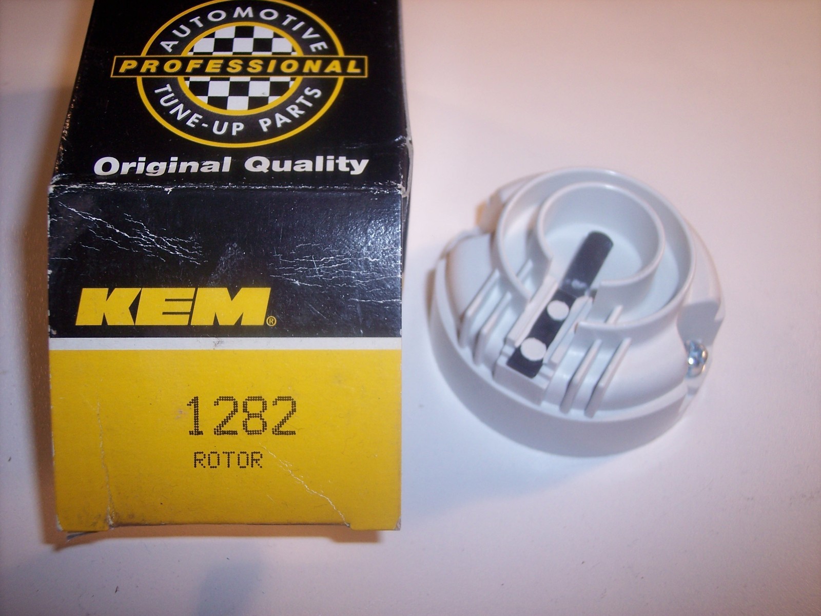 NOS KEM 1282 Distributor Rotor AS SHOWN Q4L3