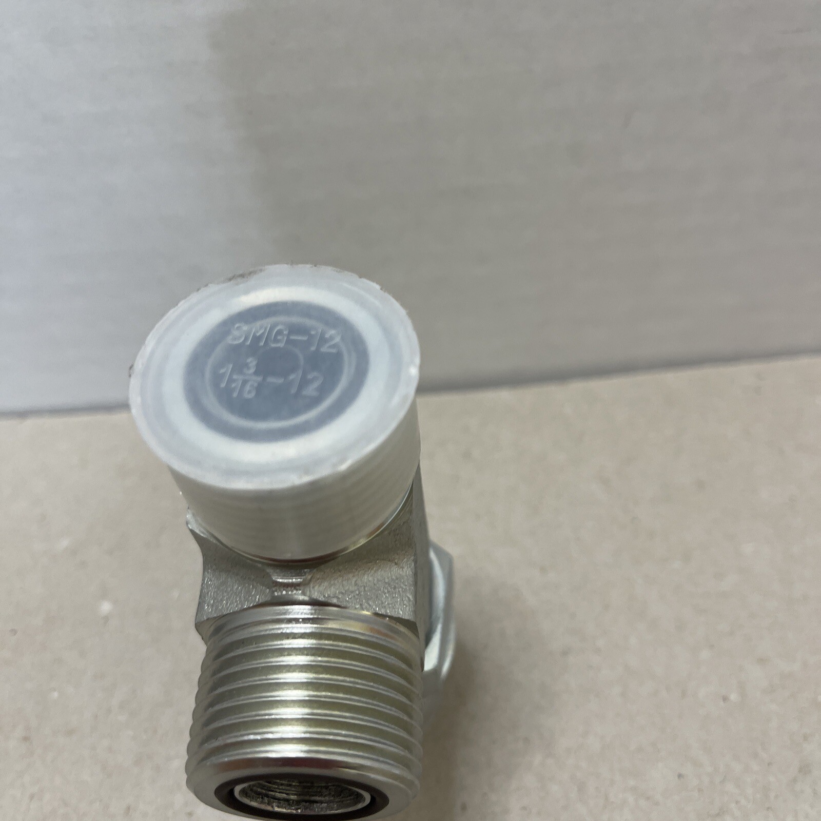 SMG -12 1 3/16-12 SMA-12 1 1/16 Metal Tee