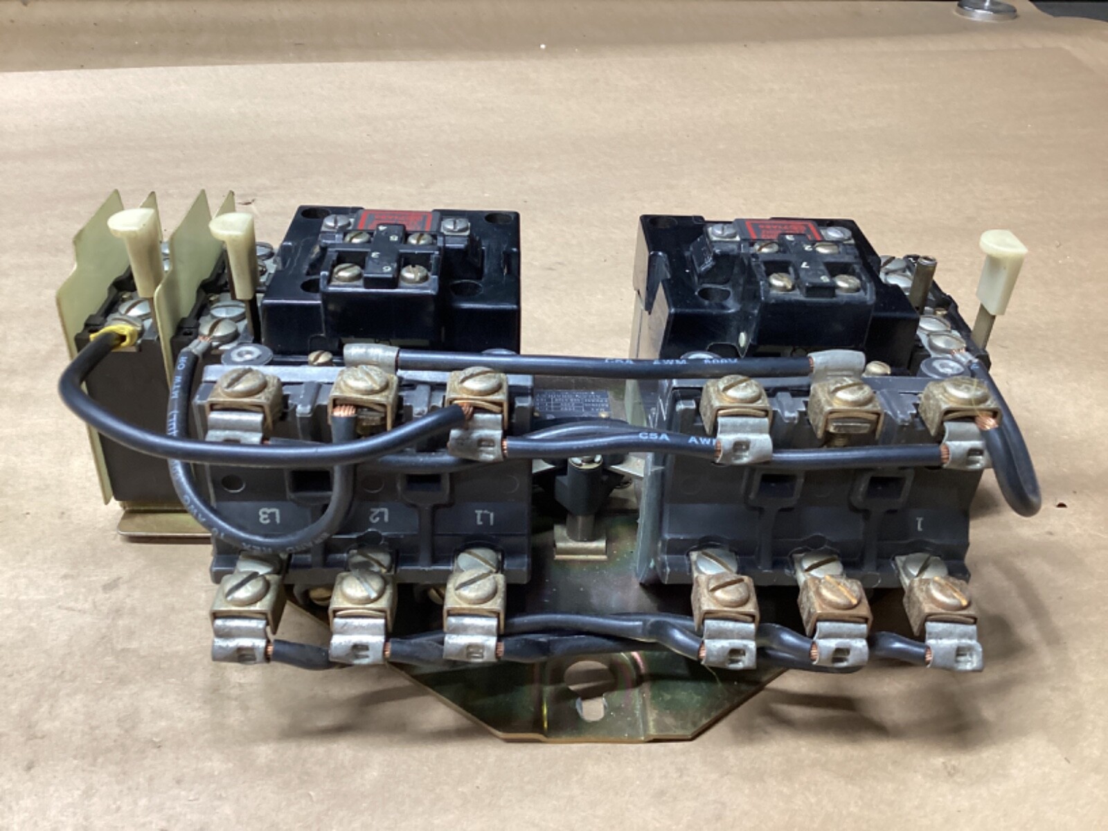 ALLEN BRADLEY 705-B0D103 SERIES K REVERSING STARTER 10HP 460-575V #104G126PR7*CO