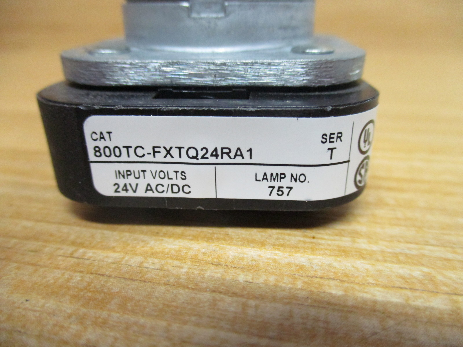 Allen Bradley 800TC-FXTQ24RA1 Push Pull Switch Core Only