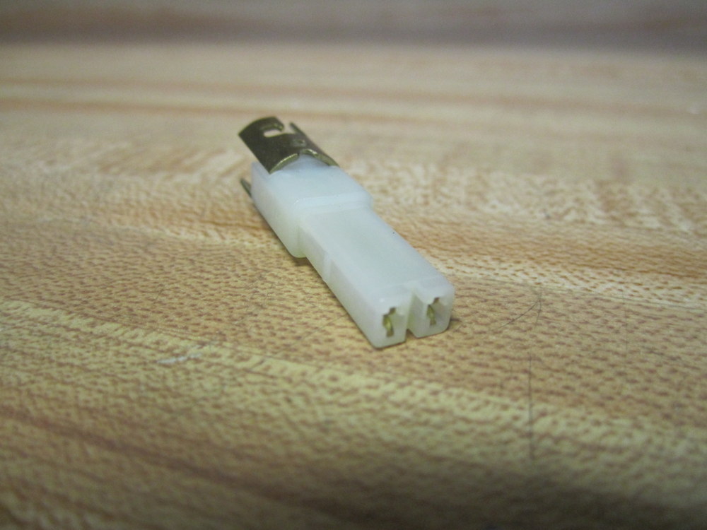 Izumi 6047 Bulb Socket (Pack of 7)