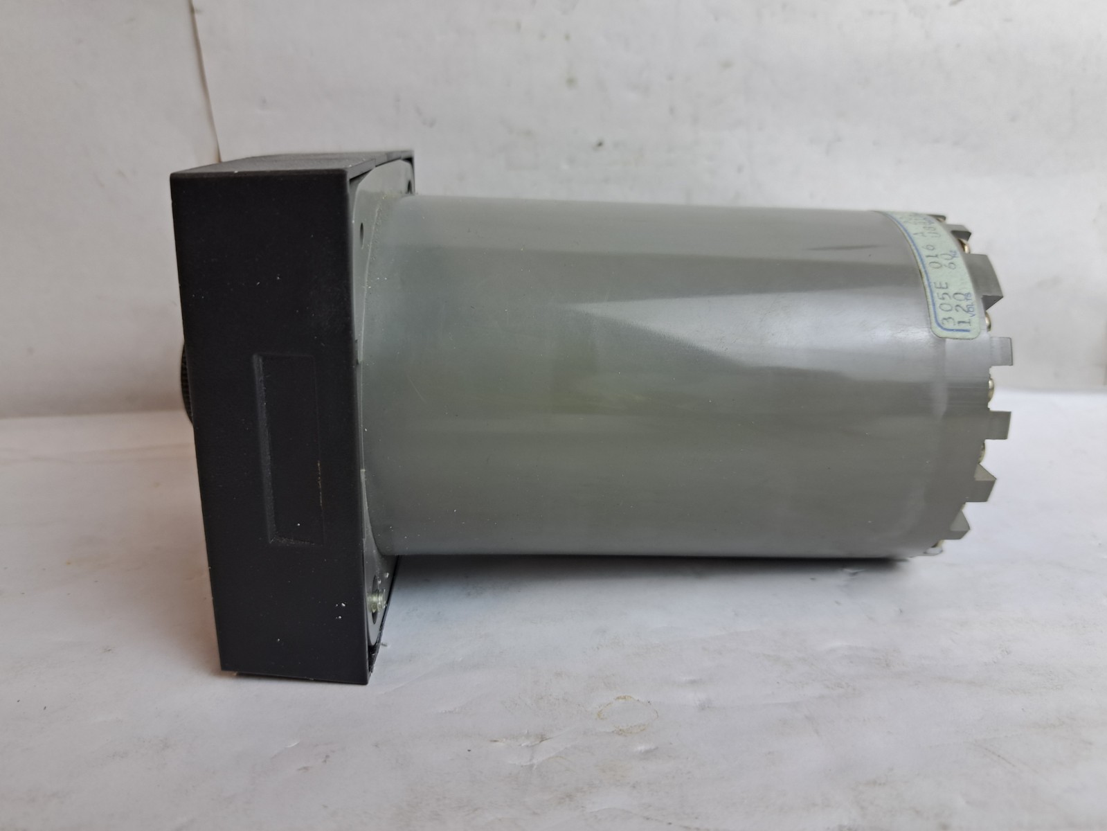 ATC 305E016A20PX Analog Reset Plug In Timer 30 Minute 305E-016-a-20-px