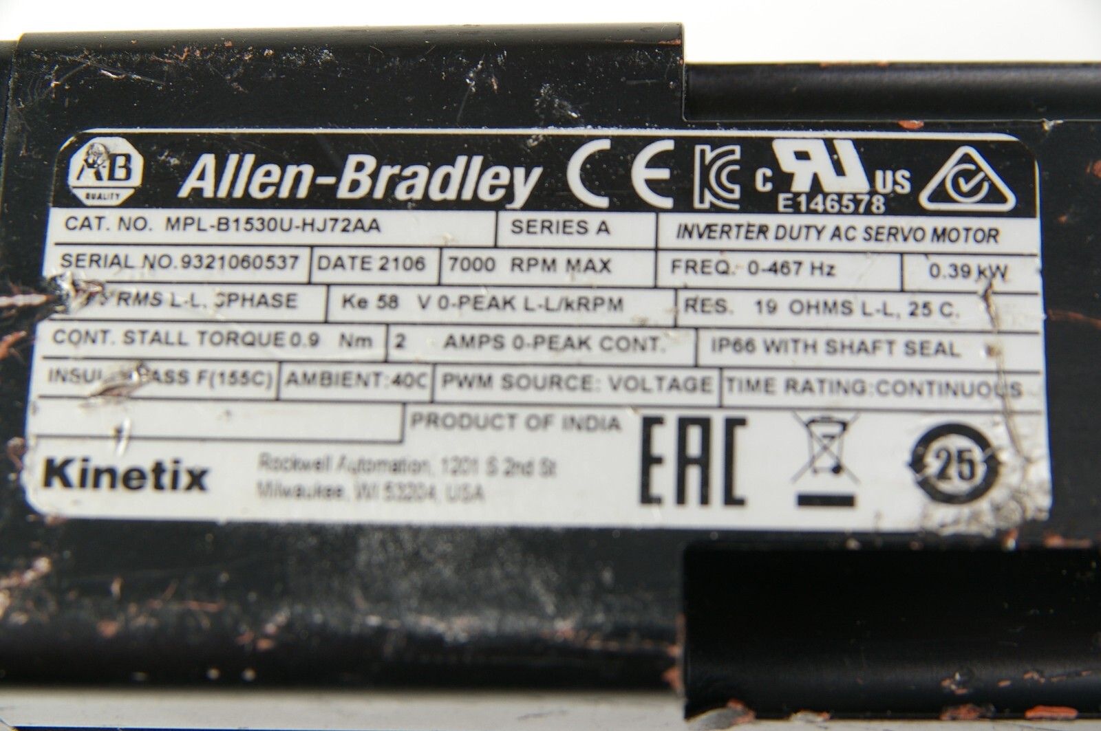 Allen-Bradley MPL-B1530U-HJ72AA Servo Motor