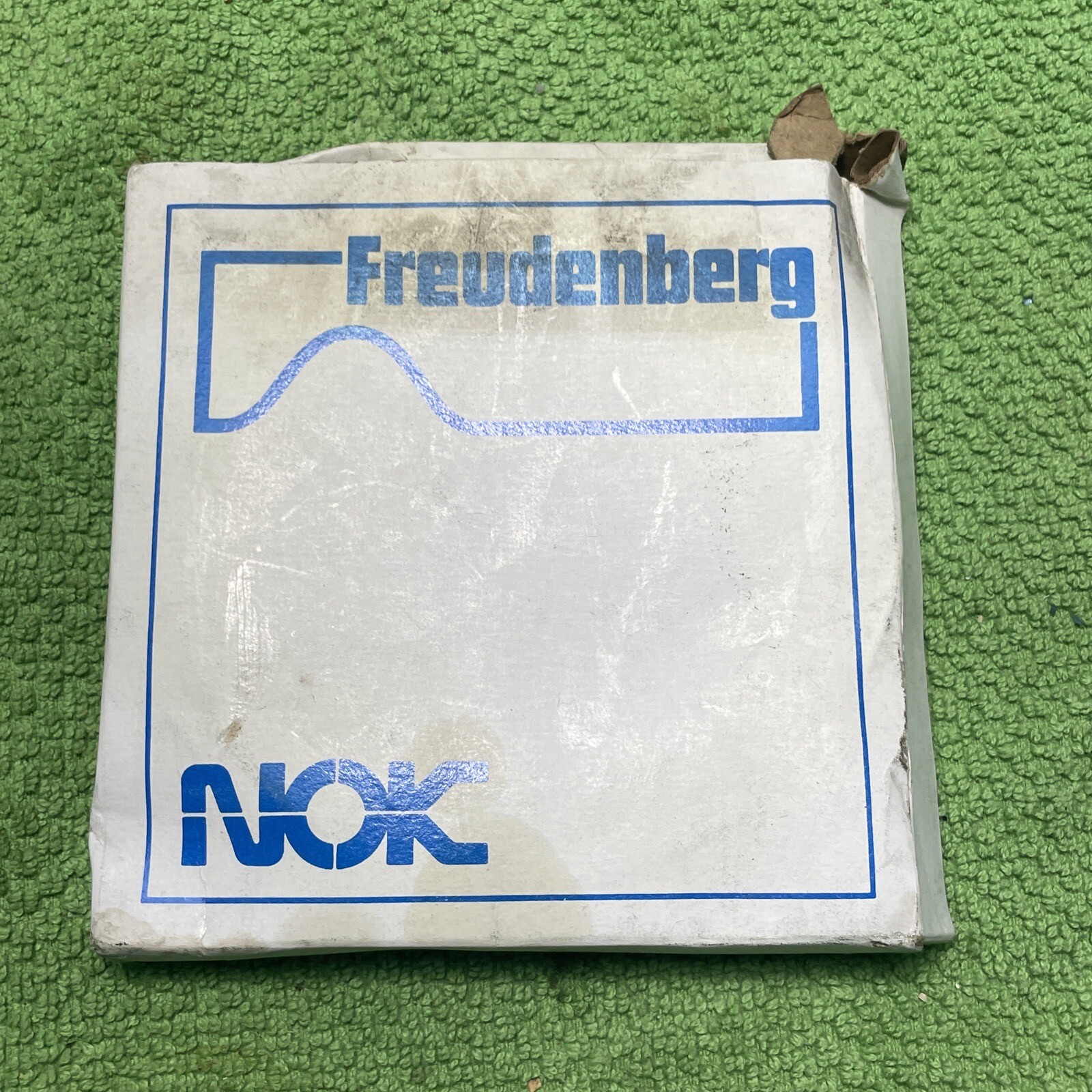 NOK Oil Seal AE3932 Rubber rotation seal. Enclosed inner side, open outer side