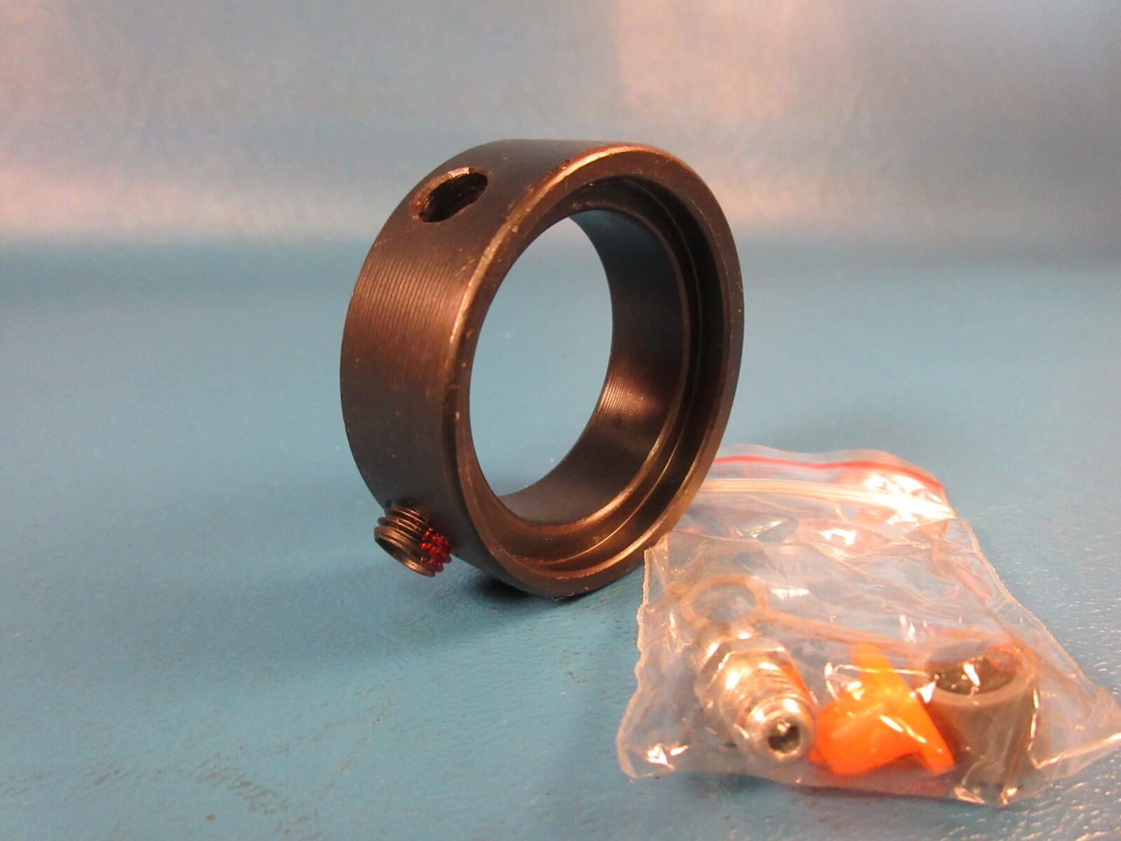 PEER FHFX206-20G, 2 Bolt Flange Unit, Eccentric Locking Collar, Single Lip Seals