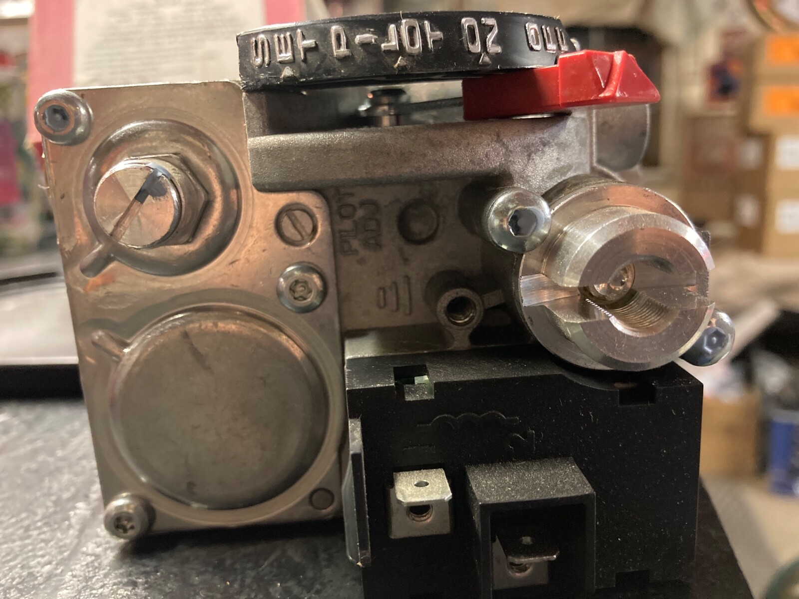 Robertshaw 720-402 Dual Valve Uni-Kit 24V Model 7200ER 7R4-R1B-001 L37-541