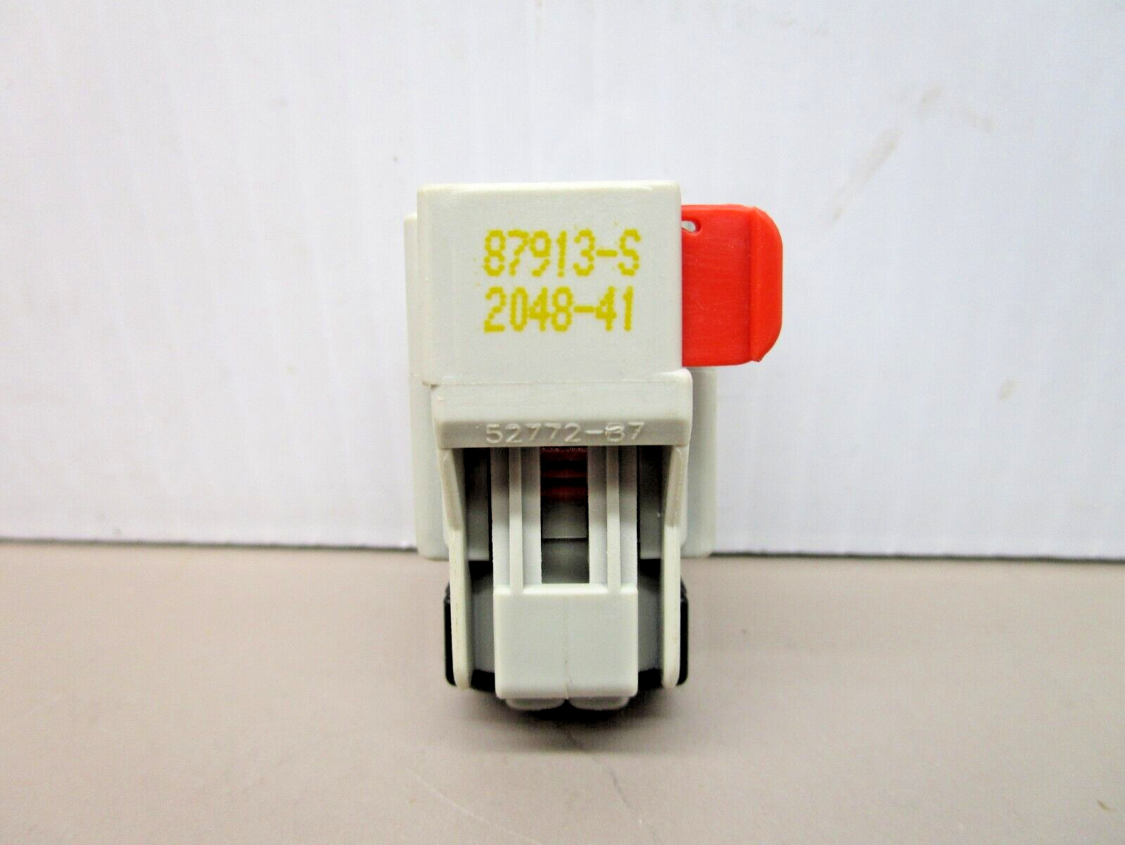 Delphi 87913-S 2-Pin Indexed Connector with Lock 52772