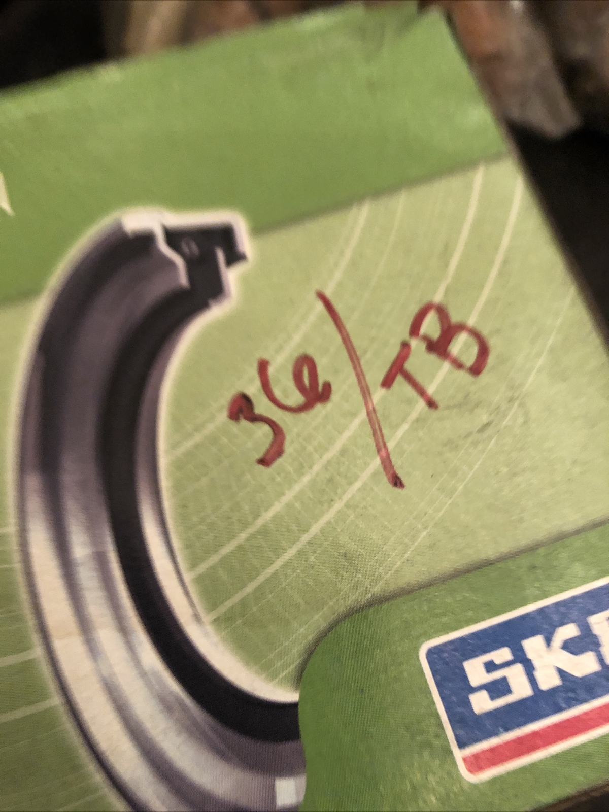 SKF Oil Seal 27471, Joint Radial Seal.