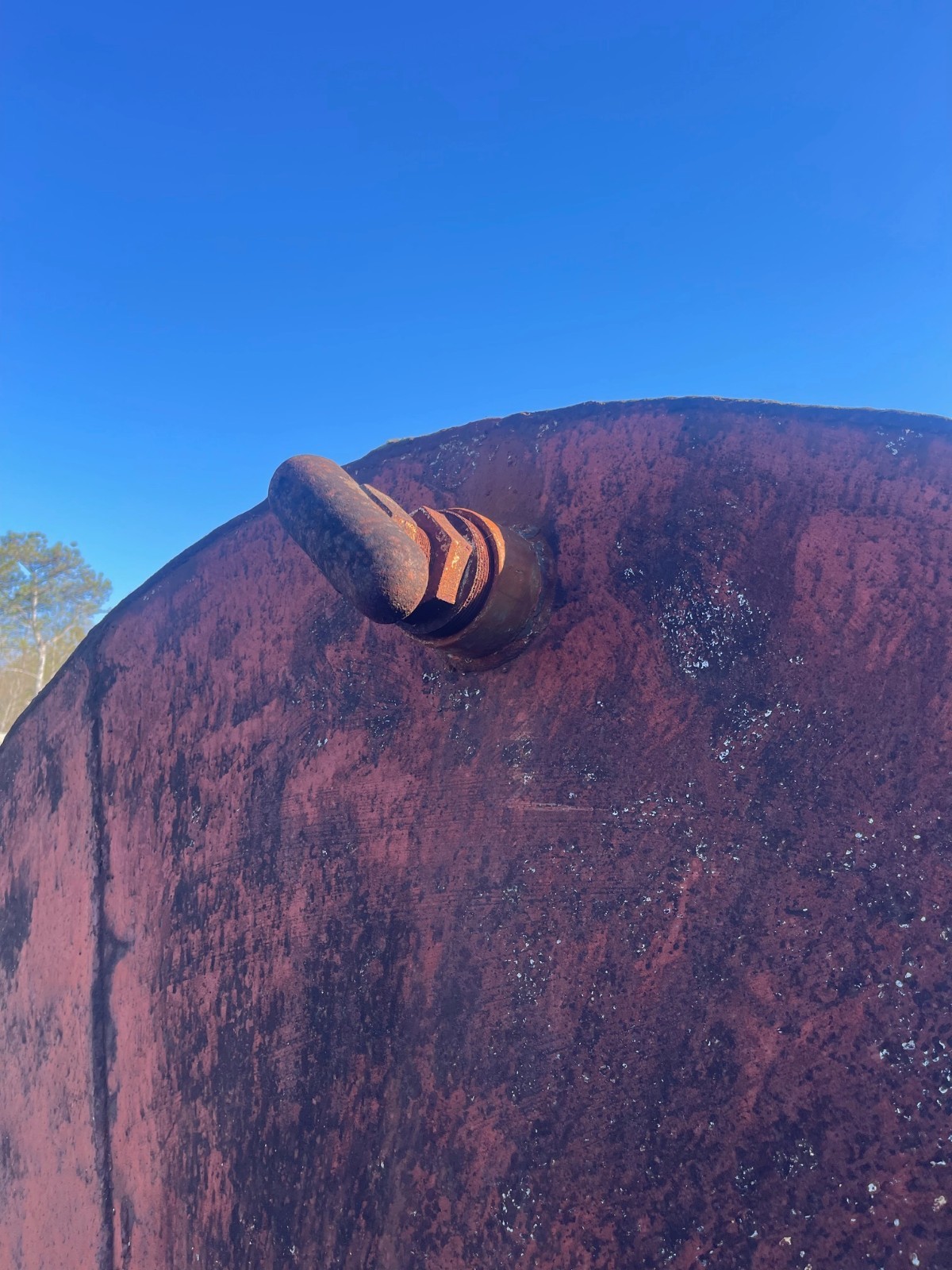 4000 Gal Vertical Liquid Storage Tank, Tank Dia: 7’, Tank H: 14’, Base: 80″x73″