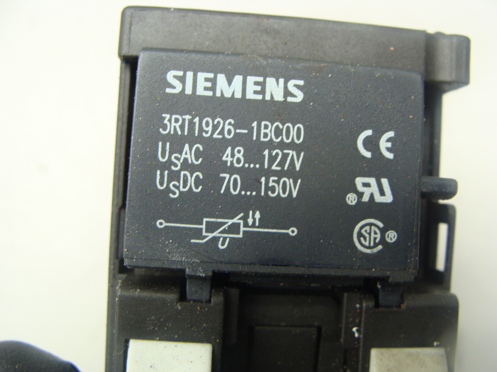 SIEMENS CONTACTOR 3RT1023-3A W/3RH1921-2CA10 AUX CONTACT & 3RT1926-1BC00