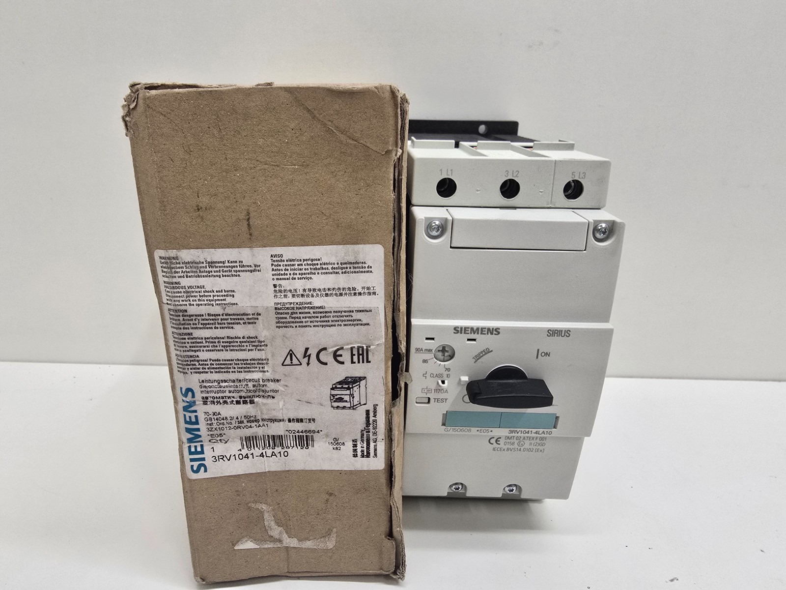 NEW IN BOX! SIEMENS 70-90A CIRCUIT BREAKER 3RV1041-4LA10