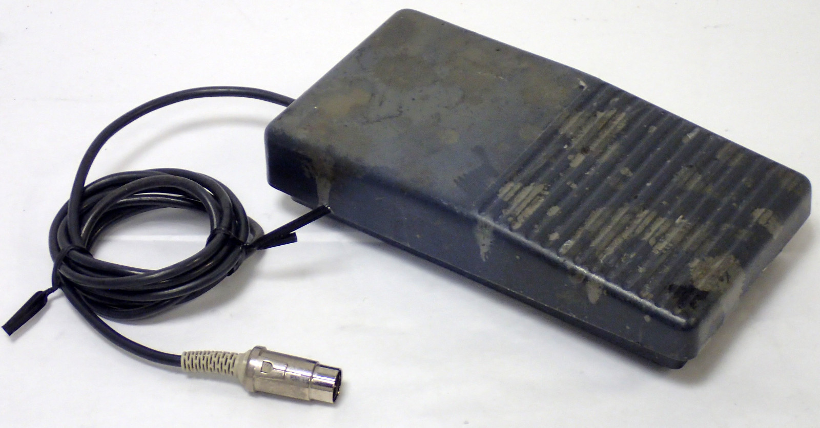 MARQUARDT 2410.0401µ 6 (2.5) A / 250 Vac CHANGEOVER FOOT SWITCH