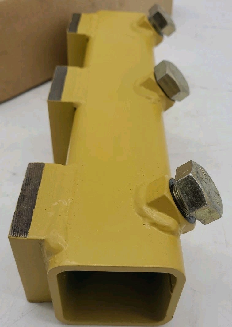 Topcon 9060-1167 Assembly 3-Bolt / 3-Pad ‘L’ Bar Bracket for Machine Control