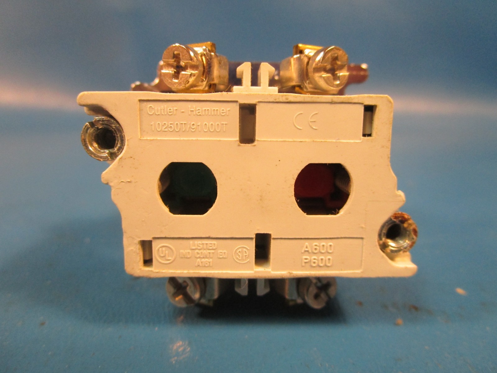 Cutler Hammer 10250T15712-1, Selector Switch, Key Operator, 2 Position