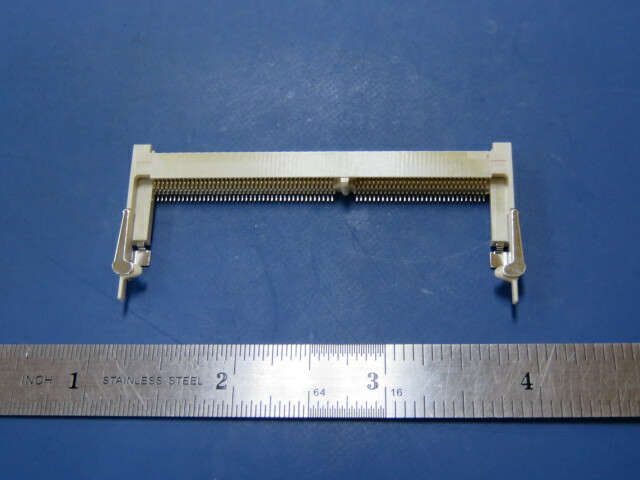 MOLEX 541421440 Qty of 25 per Lot Conn SO DIMM Socket SKT 144 POS 0.8mm Solder