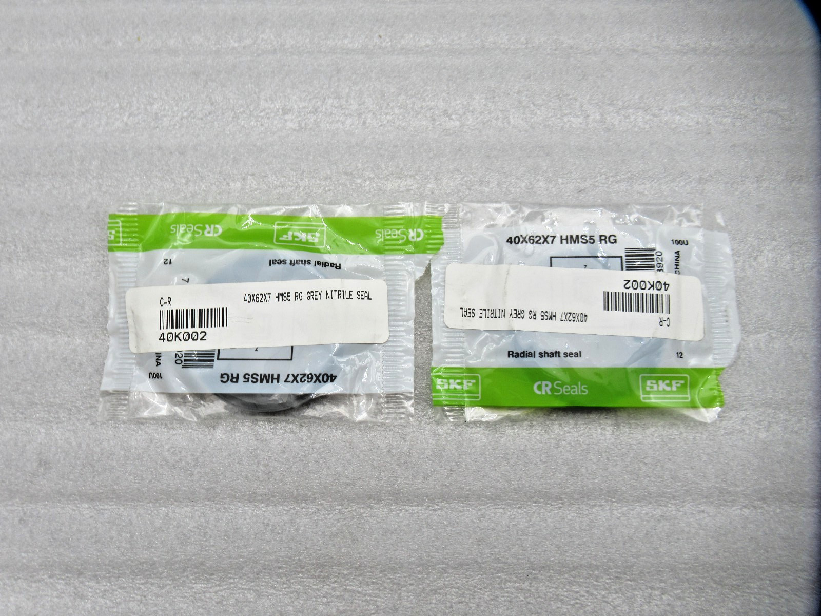 Lot of 2- SKF 40X62X7 HMS5 RG Shaft Seal,HMS5,40mm ID,Nitrile Rubber 40K002