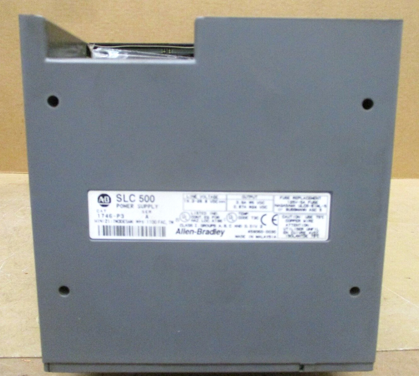 Allen-Bradley SLC 500 1746-P3 SLC 5/04 CPU 1747-L542 1747-DCM 1747-SDN 48692GN