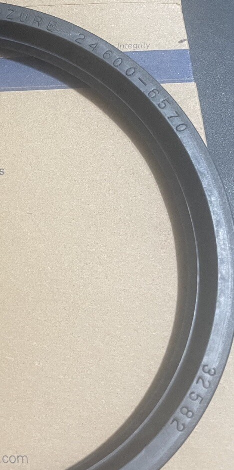 24600-6570 Garlock Klozure Seal 8.625″ Shaft Dia x 9.875″ Bore X .625 Oil Seal