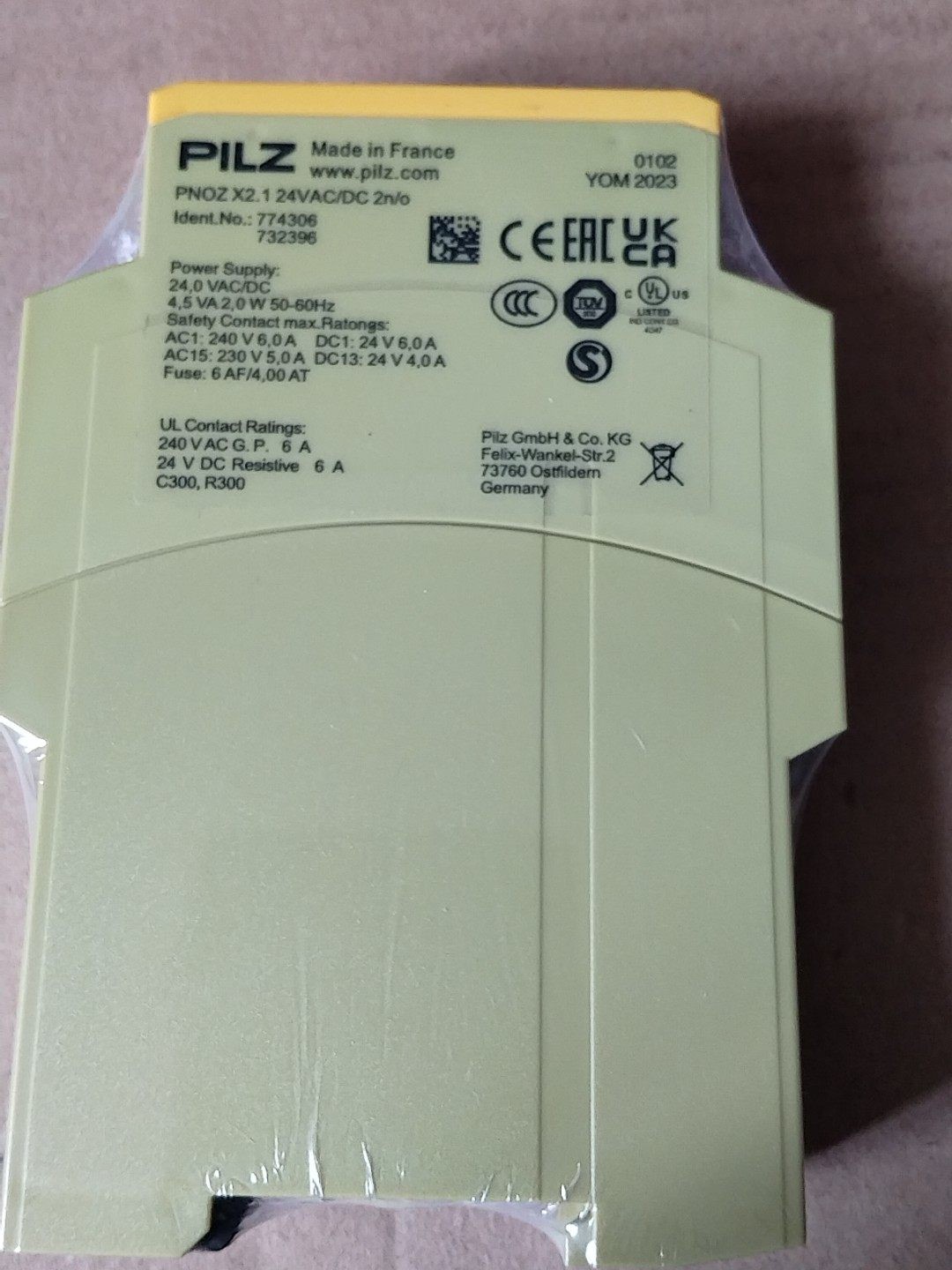 1P NEW PILZ PNOZ X2.1 774306 24VAC Accept counteroffer