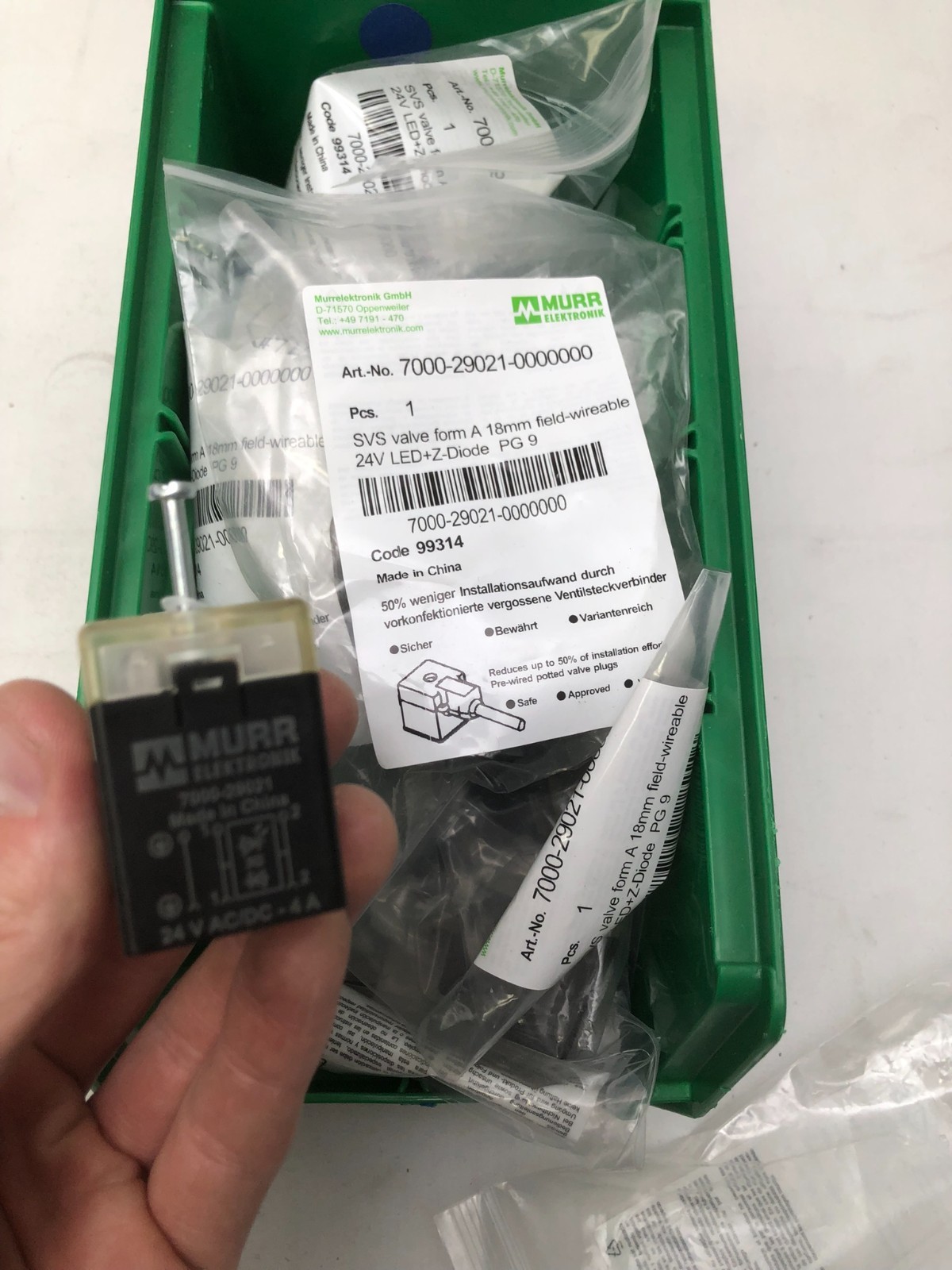 Murr Elektronik 7000-29021 Valve Connector Form A 18mm 24V LED Z-Diode PG9