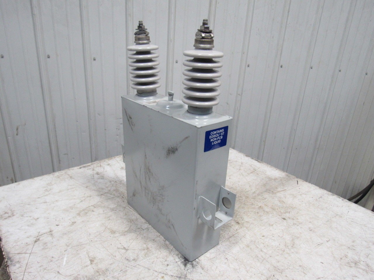 Cooper CEP130M64 Type EZ-7L Single Phase Power Capacitor 200KVAR Parts or Repair
