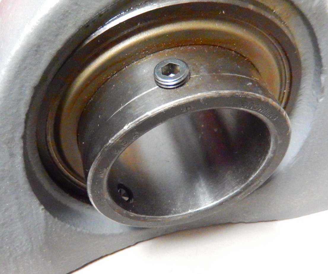 Browning MPS-235 Two Bolt Pillow Block Bearing 2-3/16 Bore Setscrew Lock