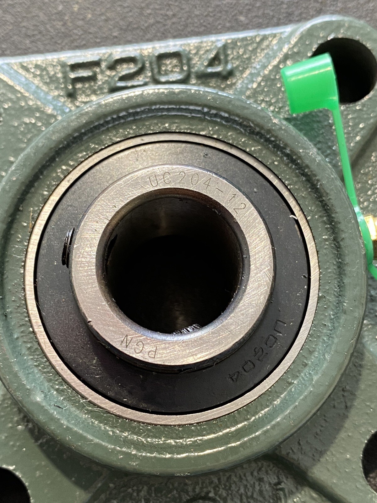 1 NEW PGN F204 4 BOLT FLANGE MOUNT W/ UC204-12 BEARING
