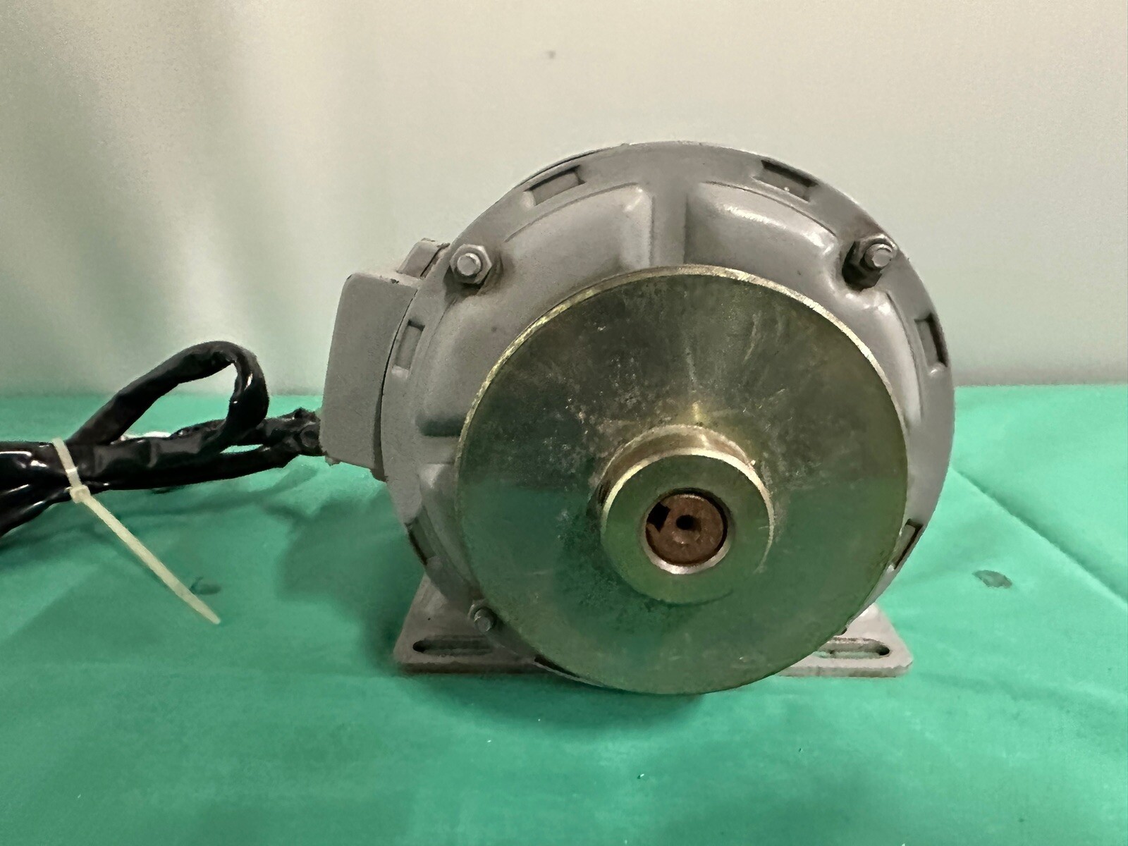 mitsubishi super line sf-jr 0.4kw 2 pole