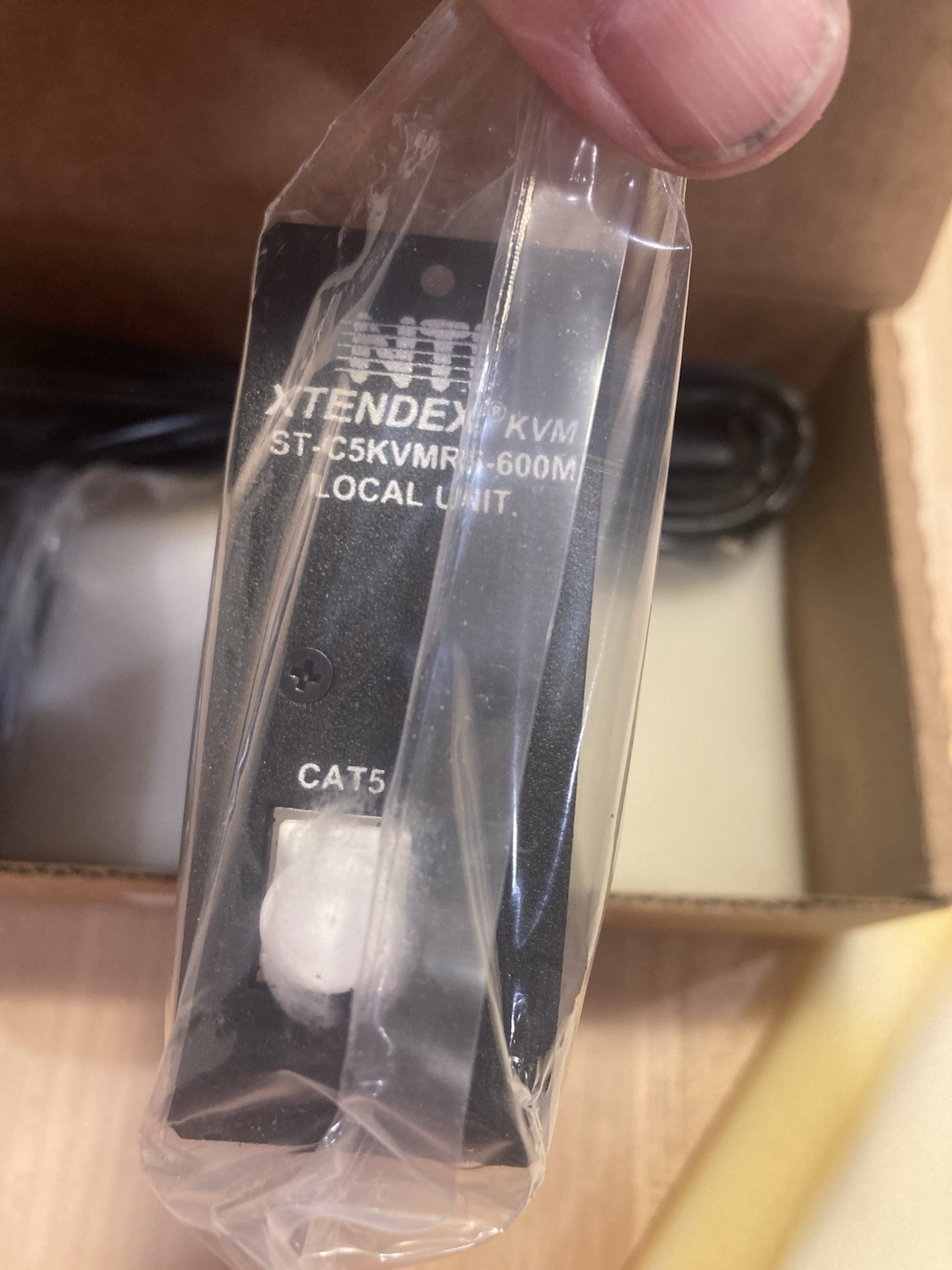 NTI XTENDEX Local Unit, PS2 KVM extender, ST-C5KVMRS-L-600M, New Old Stock