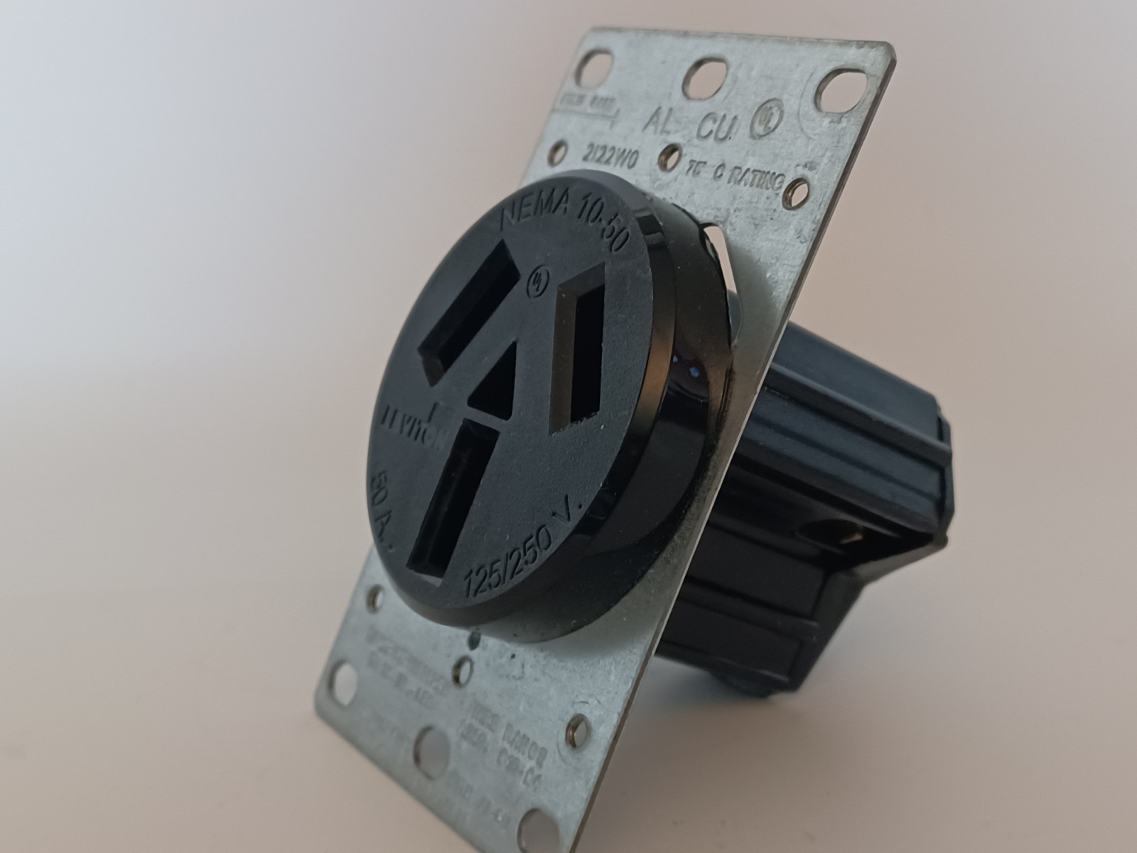 Leviton OD38N B120A Plug 10-50 50A 125/250V