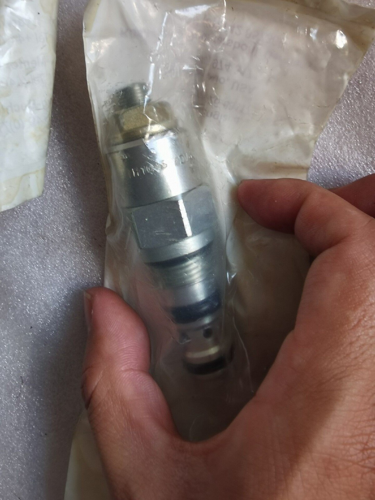 1PS New Eaton 1H1045-ADV6150 Balance Valve