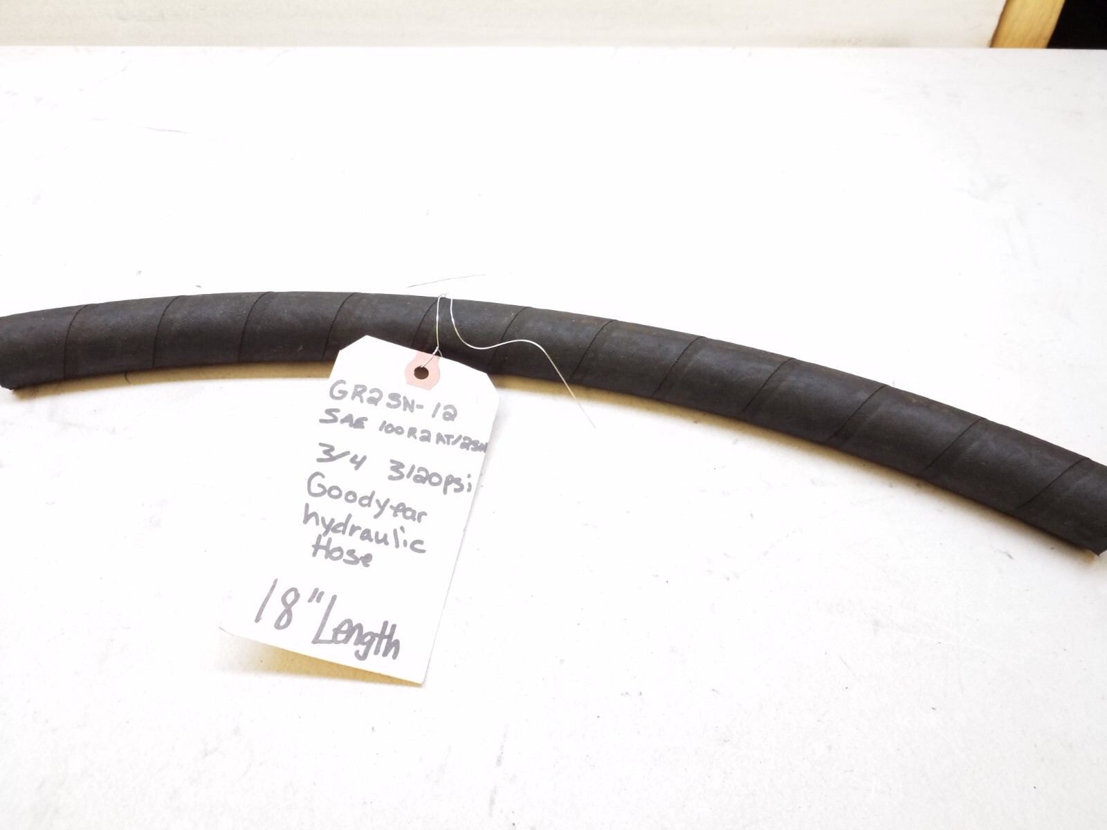 GR2SN-12 Goodyear Hydraulic Hose 3/4″ 3120 PSI SAE 10PR2AT/2SN 18″ In Length