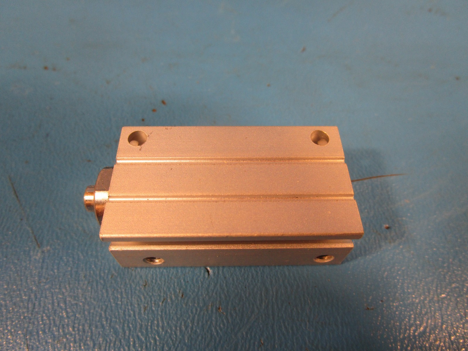 SMC CDUJB8-20D, Mini Free Mount Cylinder, 8mm Bore, 20mm Stroke, Auto Switch