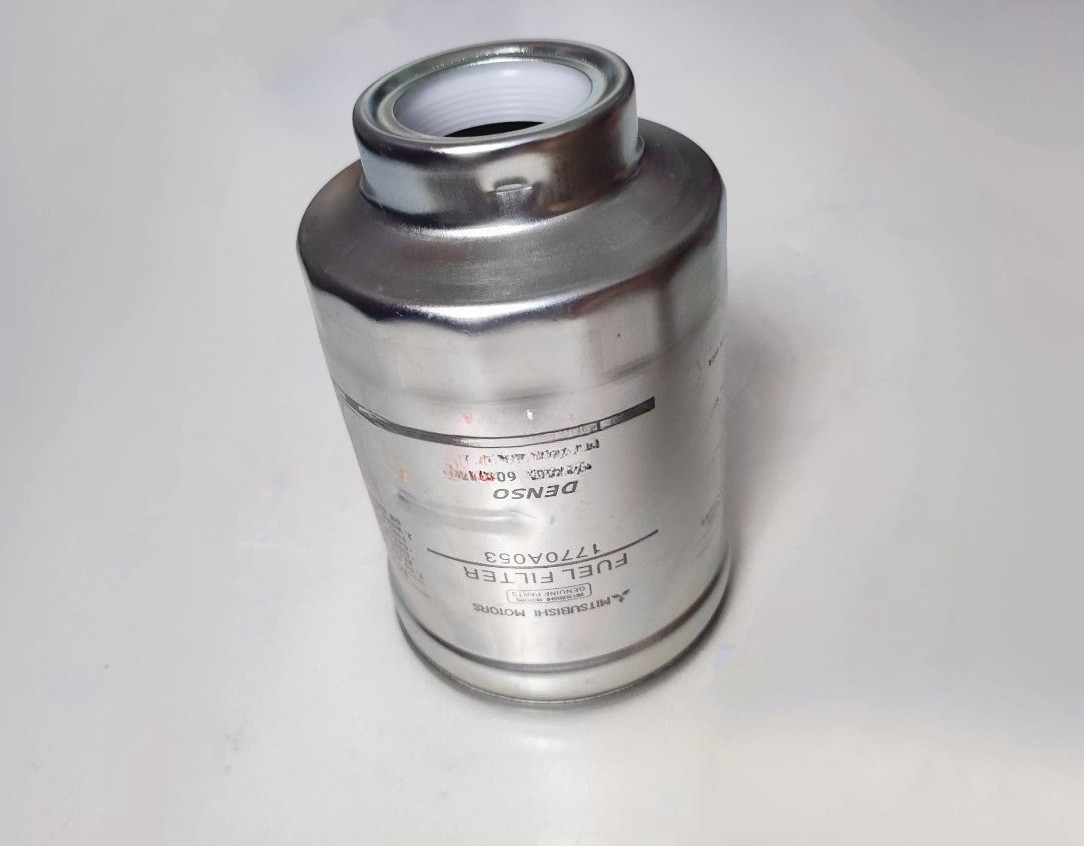 For Mitsubishi Pajero 4M41 V98 V88 L200 KA4 KB4 KH8 1770A053 Diesel Fuel Filter