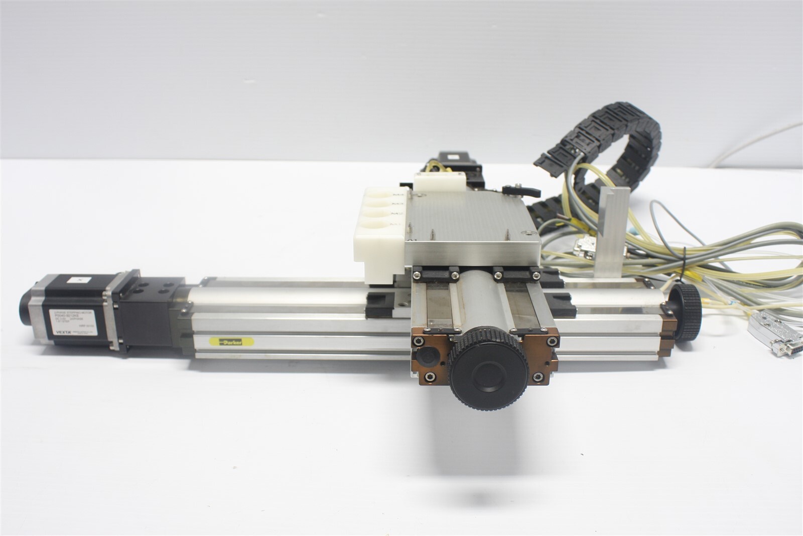 Parker 404150XRMSD3 Linear Actuator w/ Vexta 2-Ph Stepping Motor P0040-9212KE