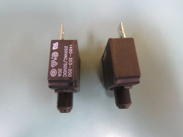 MECHANICAL PRODUCTS 1480-303-200-G1 Qty of 10 per Lot BREAKER MINI 20 AMP BLAC