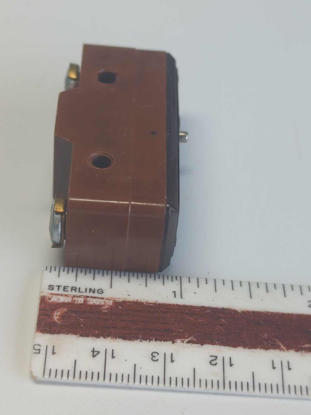 Micro Switch Model 103773 Switch W/Pin Plunger WAR82A42 Snap Switch New No Box